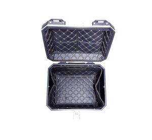 REAR TRUNK
