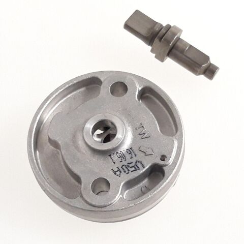 R/B: 15100-E10-100   Pump, Oil