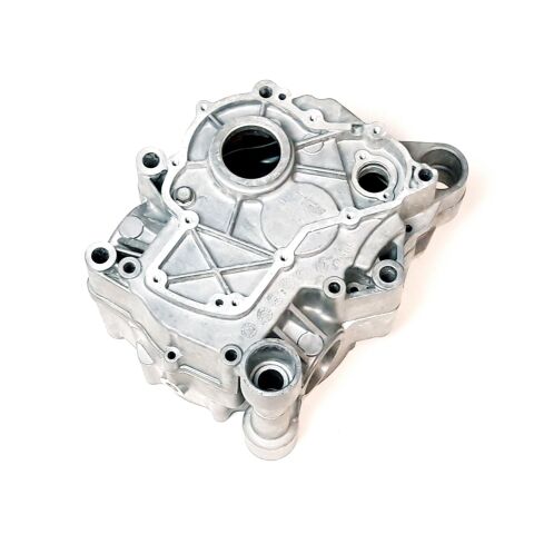TRANSMISSION HOUSING