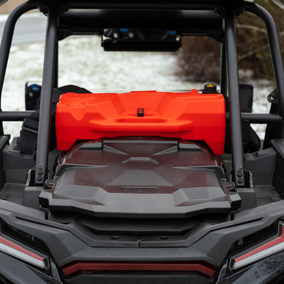 SHARK UTV plastový box UX140 na čtyřkolku Polaris RZR 1000